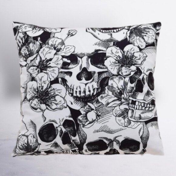Pillow Cover Skulls Zipper Closure Large Black White Square 17.7 X 17.7 … - Picture 1 of 13